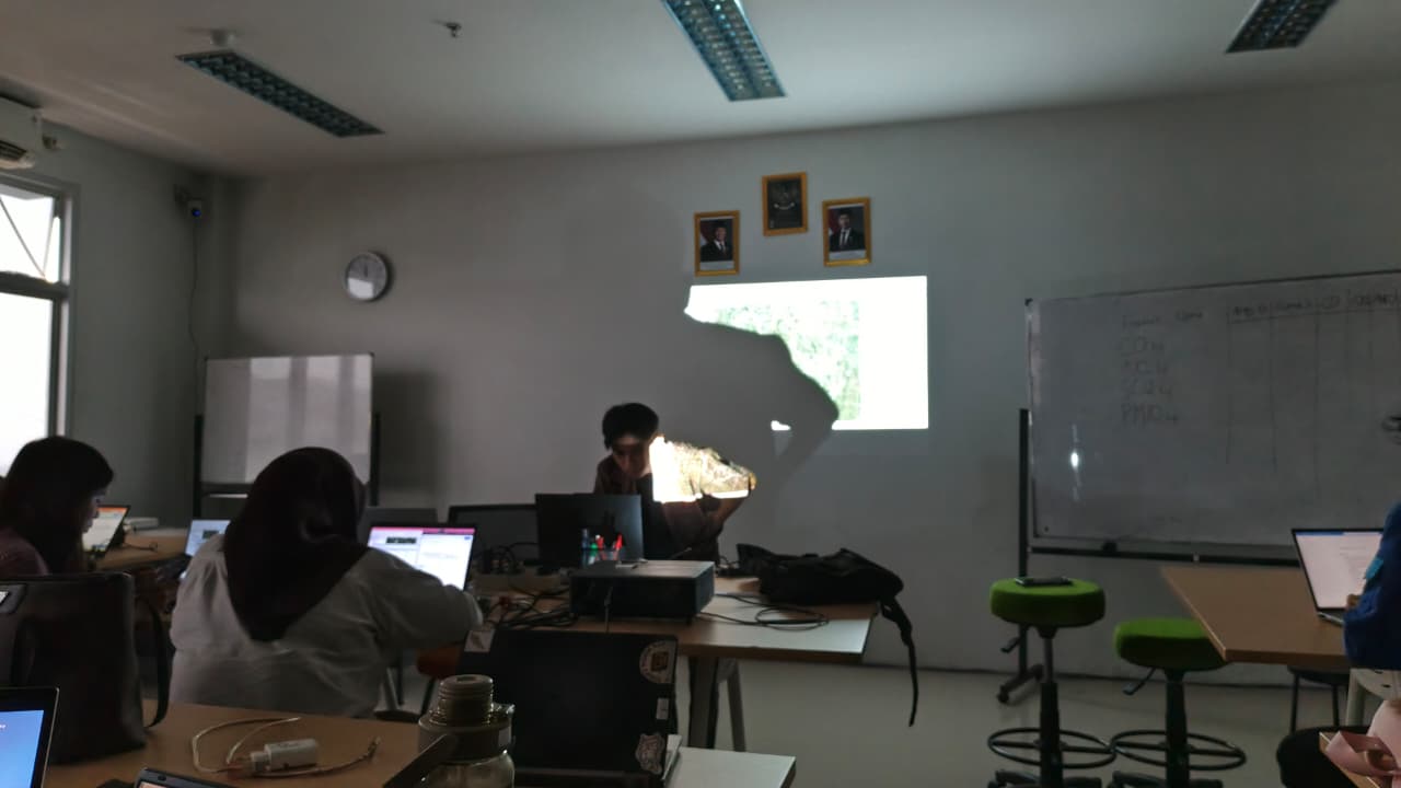 Sesi praktikum meteorologi terapan